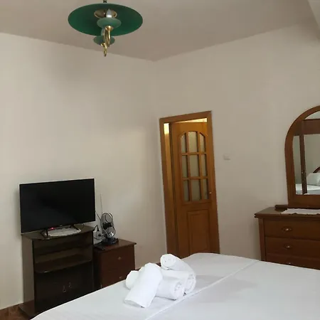Stone Getaway * Gjirokaster