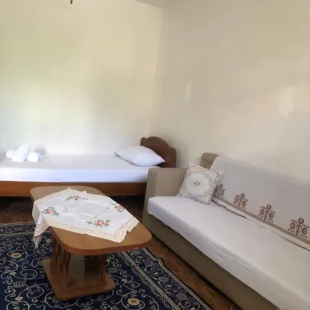 Apartment Stone Getaway Gjirokaster