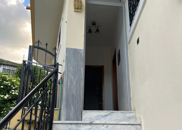 Stone Getaway Apartment